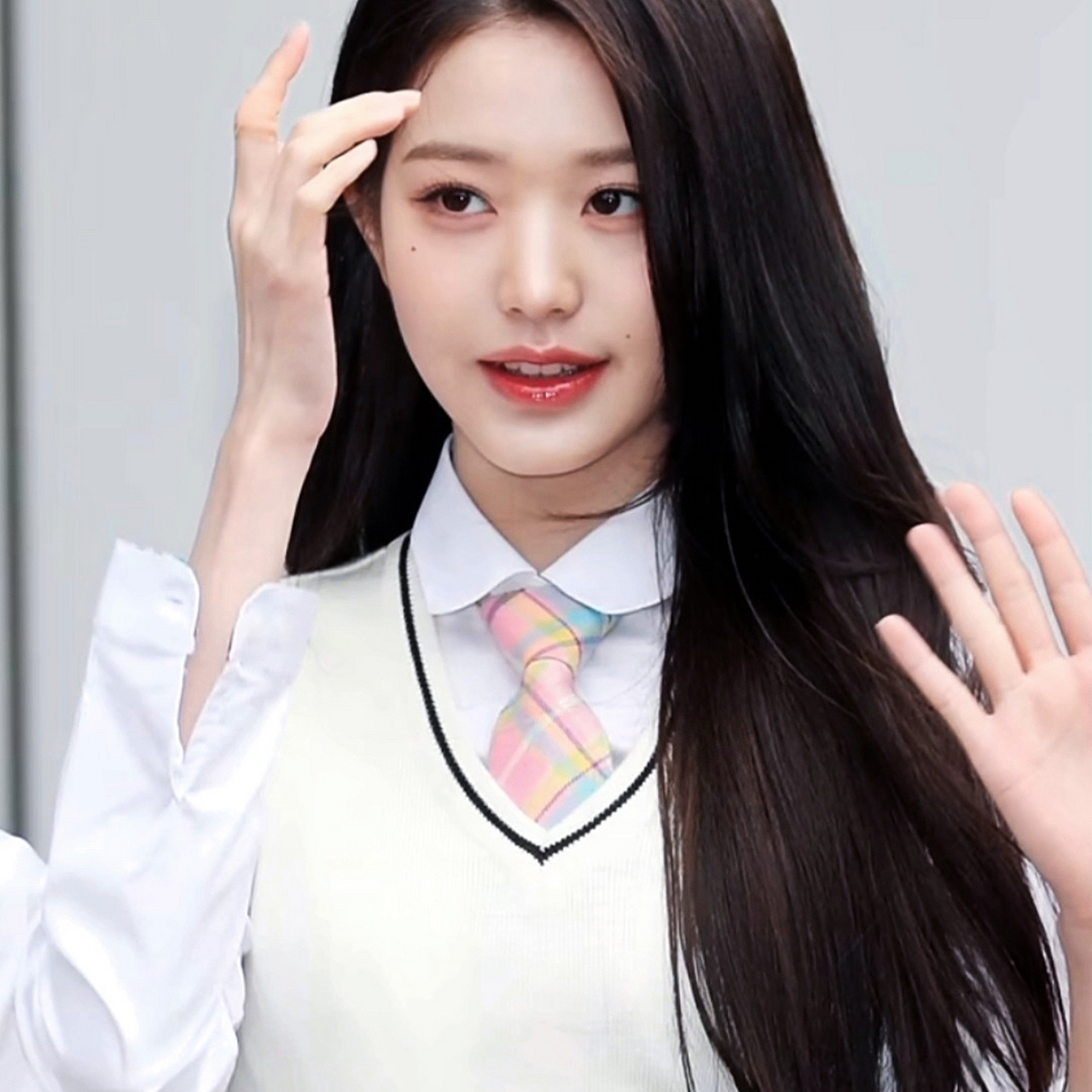 张元英能一直保持这个状态,一定也是没少练的啊,爱豆私底下一定很注重