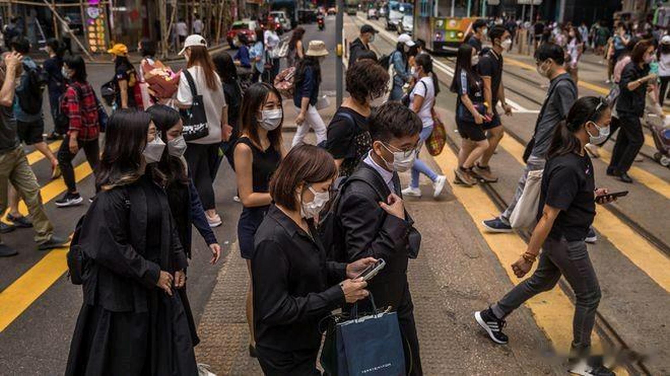 又走了6万人,香港移民潮还在持续,何时是个头,已经连续3年人口下跌