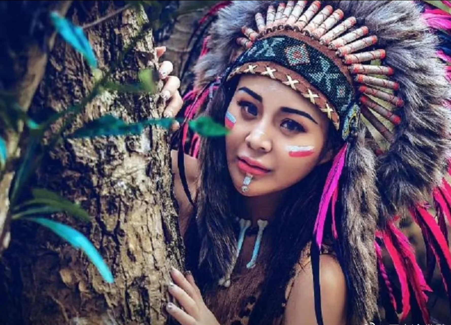 亚马逊原始雨林的印第安人部落中,有一支纯女性部落,一直坚守着不允许
