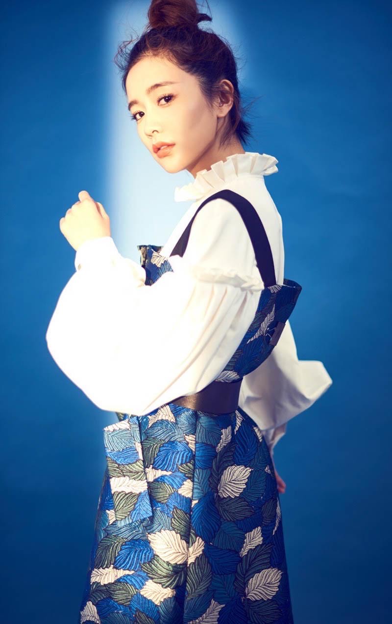 李春媛:青春时尚,笑容甜美可人