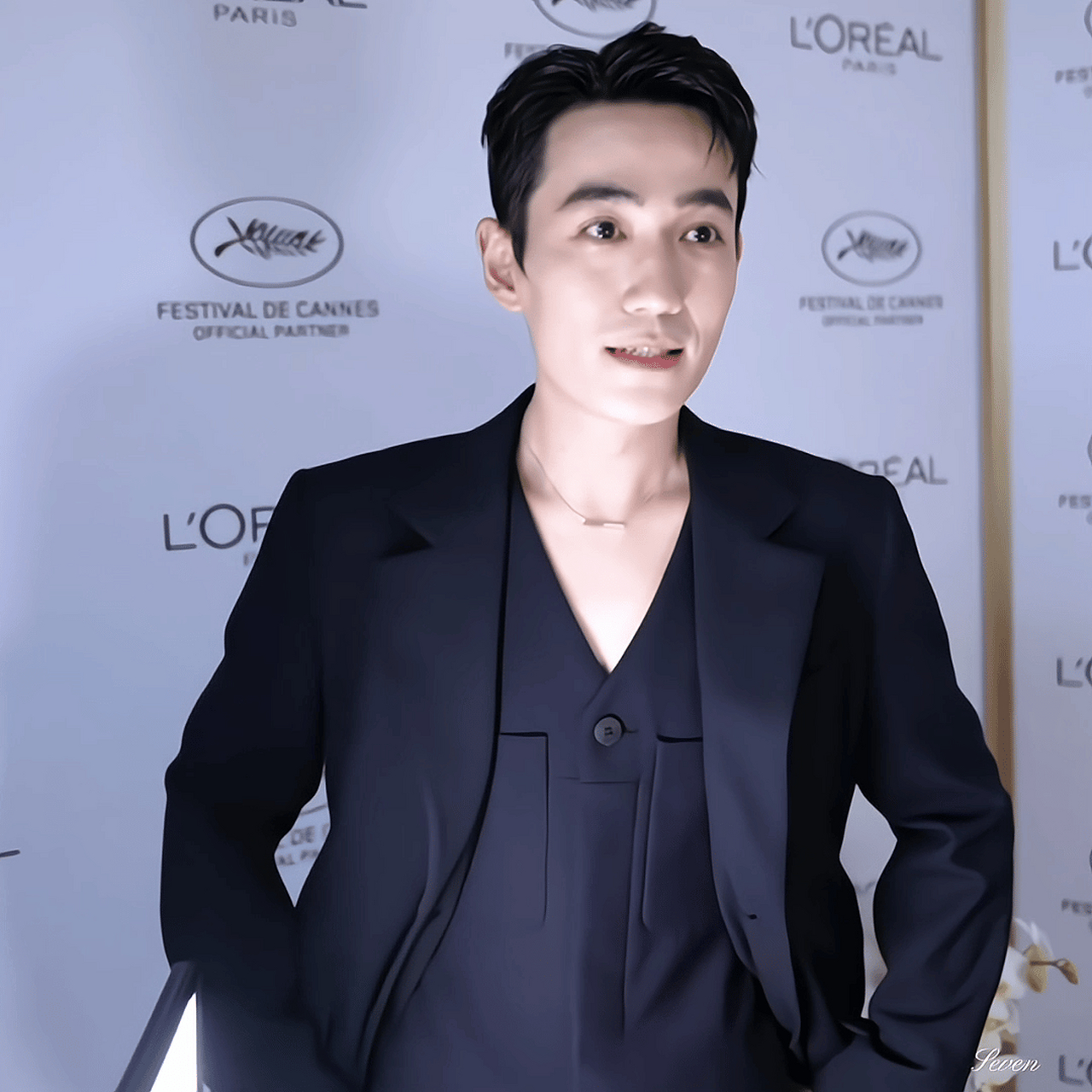 朱一龙的古装和现代装也都太好看了吧  #朱一龙# #颜宁