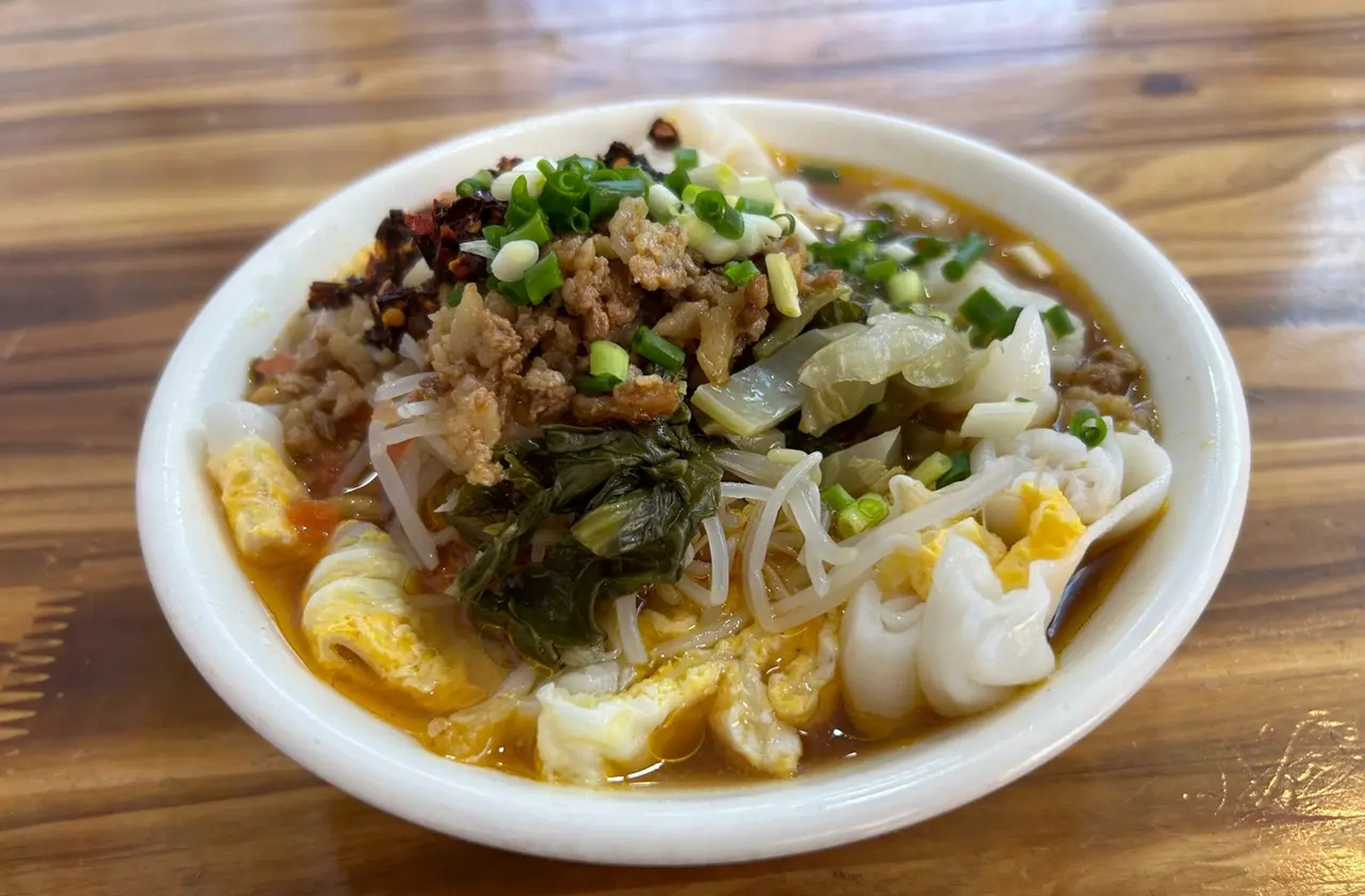 以前在花果园购物中心附近上班,我最喜欢吃的是那里的正安现蒸米皮.