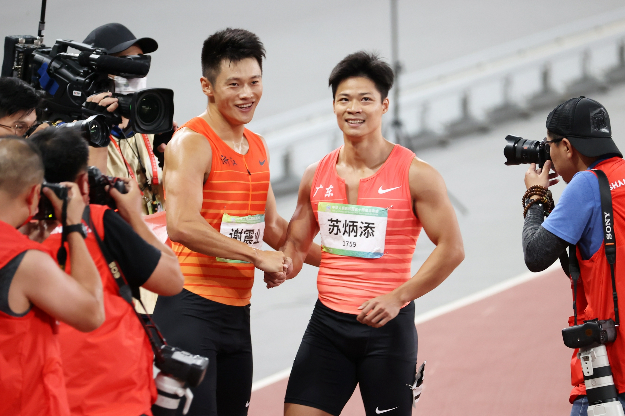 谢震业厉害还是苏炳添厉害