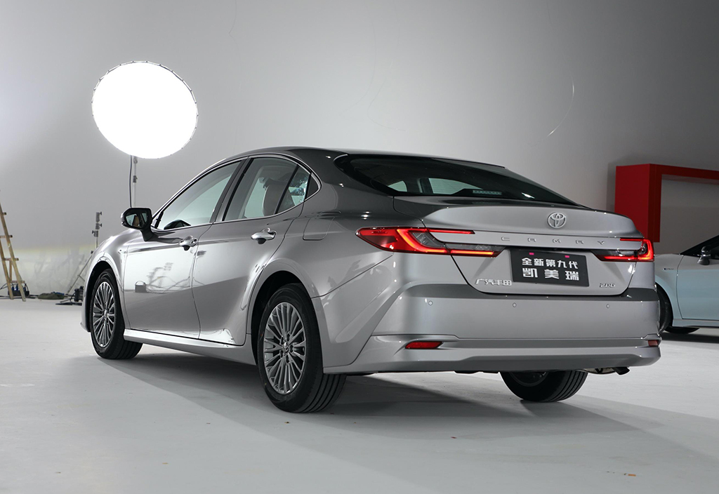 丰田新一代凯美瑞预售17.38万起 共推7款车型