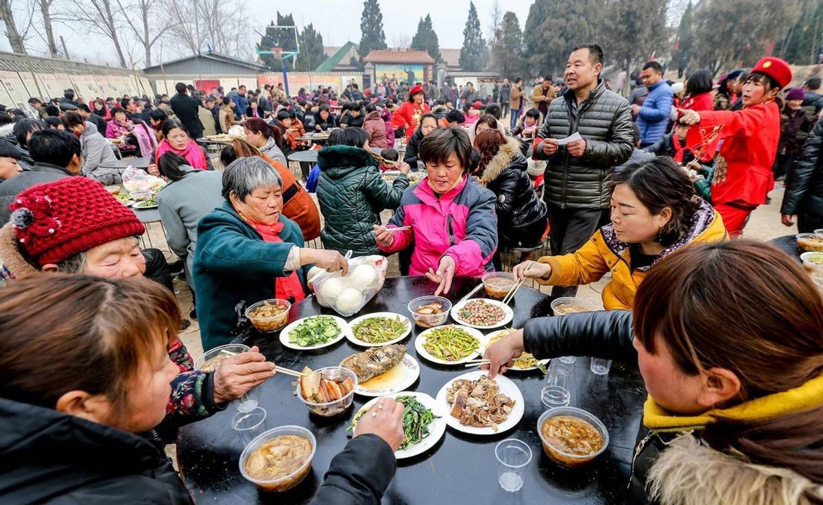 严控酒席的规模!新政要求农村举办多桌以上婚宴须报备,是对是错