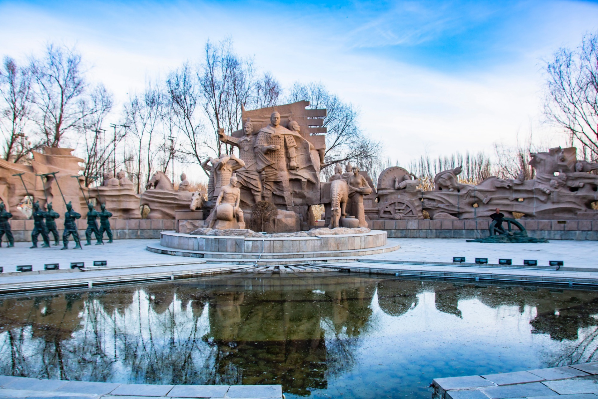 摘要:酒泉胜迹是甘肃酒泉市的一处重要历史人文景点,因霍去病倾酒入泉