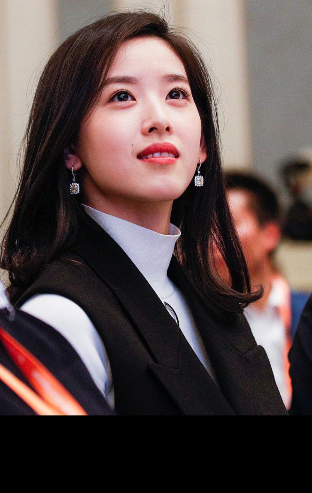 曾经的网络红人"奶茶妹妹"章泽天,如今已经蜕变成为京东的老板娘,其在