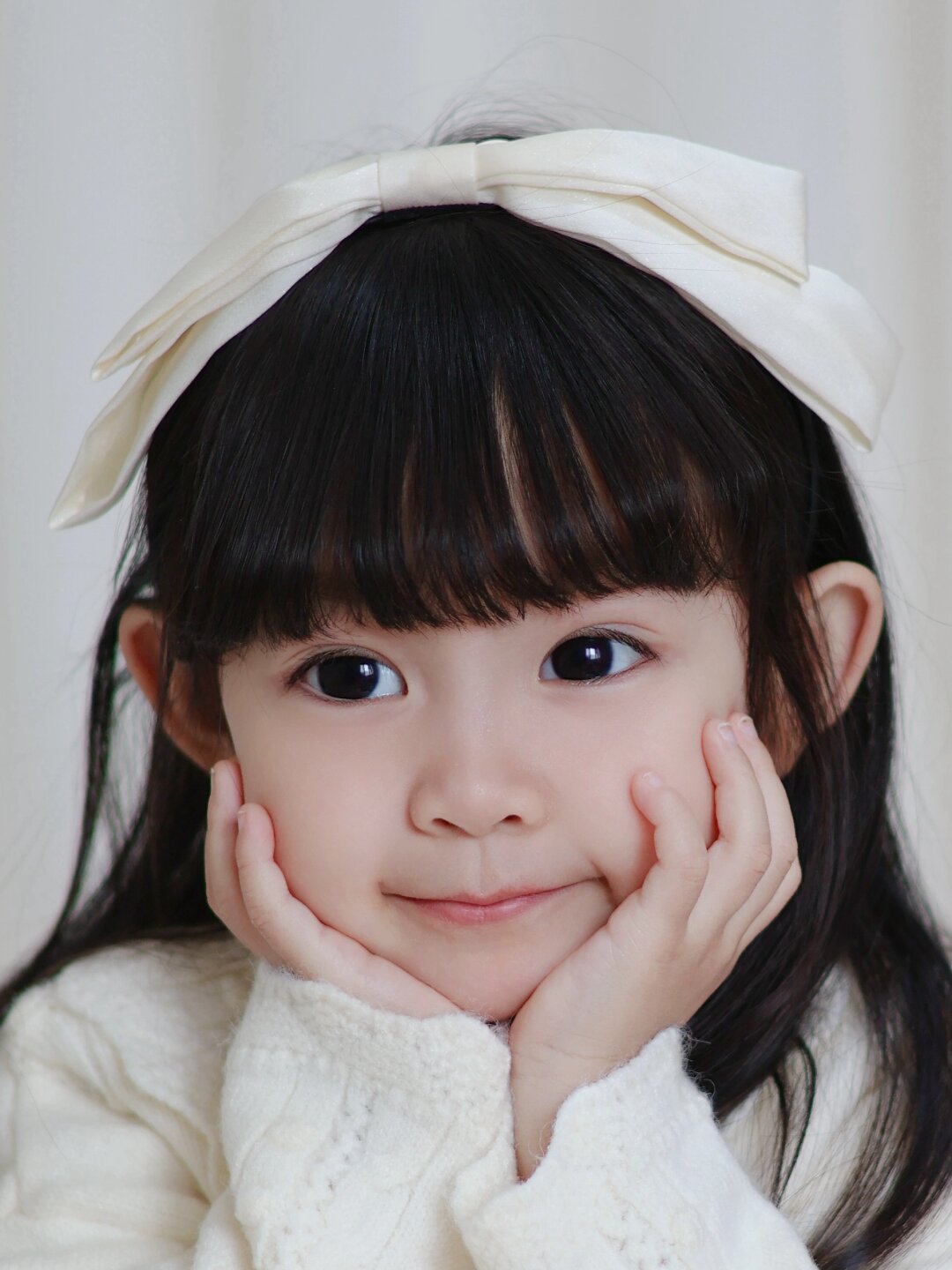 谁懂,她看着就很好亲的样子