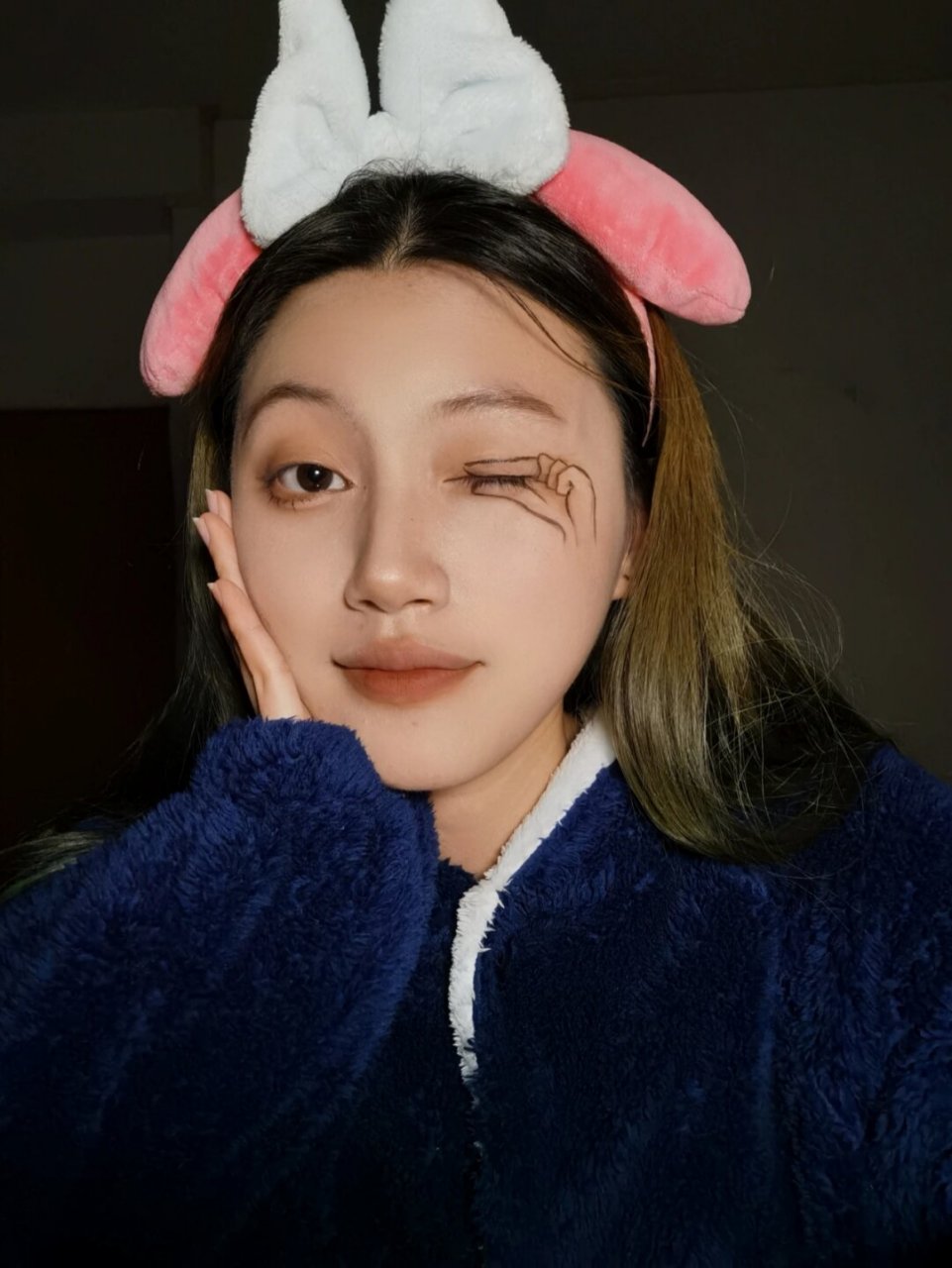 画了一个筱溪芭妆   画了一个筱溪芭妆 ,给个好评吧;老铁们.