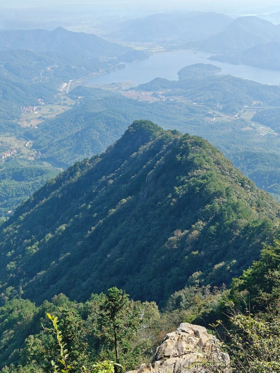 徒步登山|横岗山湖北  有时候,旅行不仅仅是到达目的地,更是一场心灵