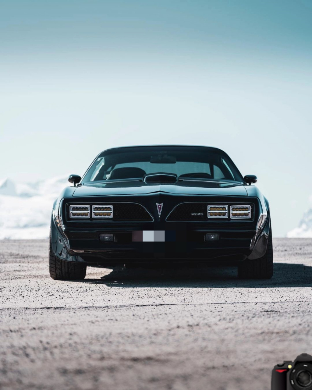 一款经典的美式肌肉车——庞蒂亚克火鸟trans am.