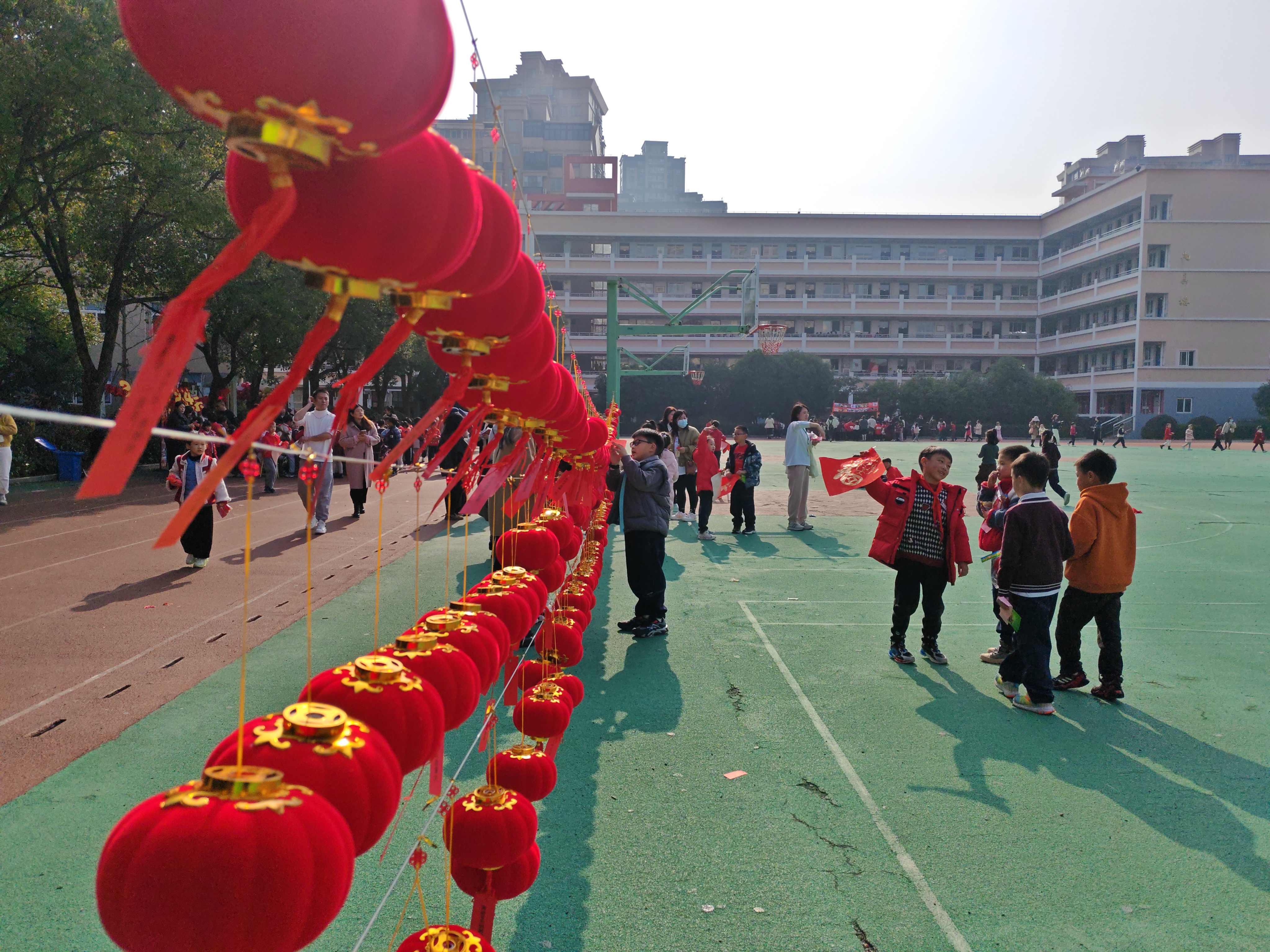 过去的一切,皆心怀感恩.将来的一切,皆充满祝福!