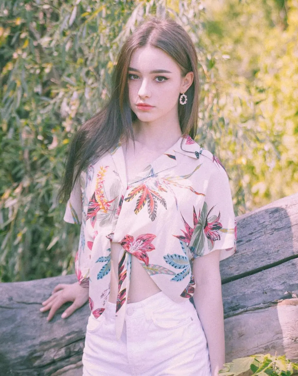达莎塔兰的youtube频道名称是"dasha taran official".