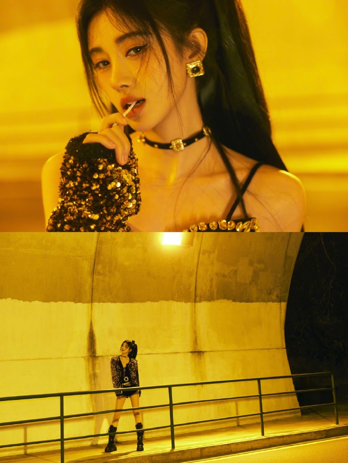 鞠婧祎跨年造型,蝴蝶结双马尾,又甜又辣,今天是酷girl