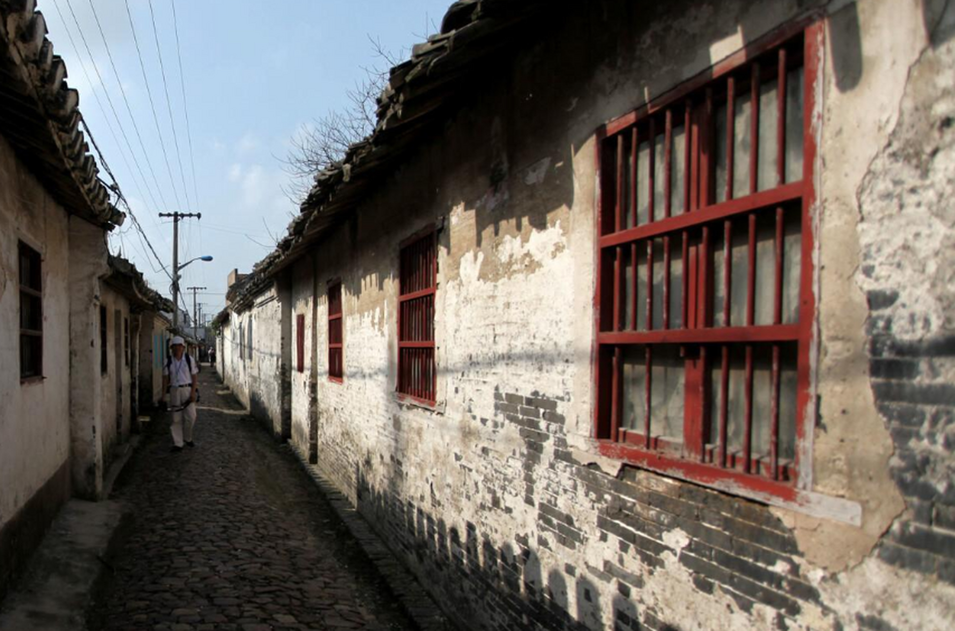 余西古镇是南通市的文化名片,拥有千年历史,被誉为江苏的"龙城".