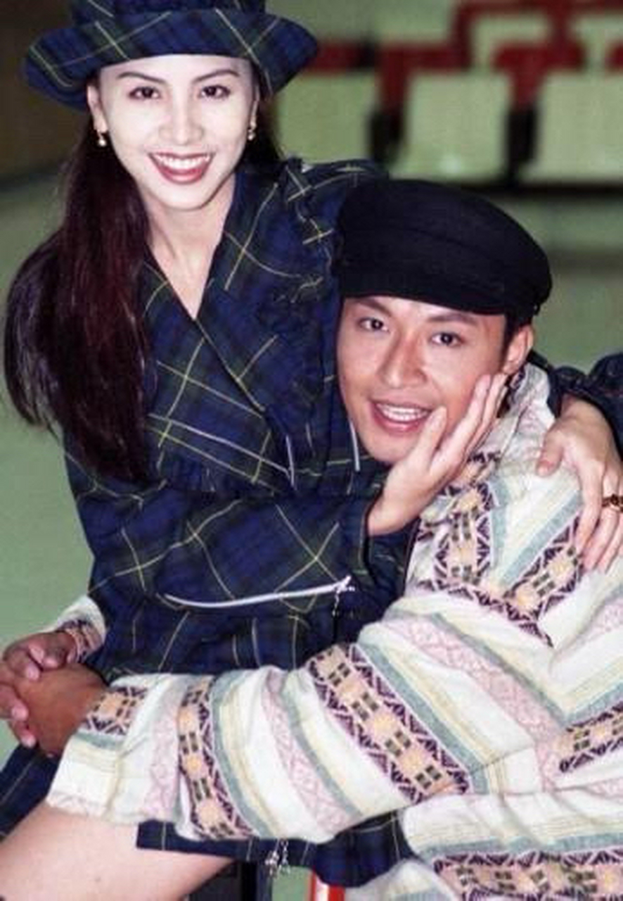 1994年,田丽爱上二婚的马景涛,在两人谈婚论嫁之际,马景涛前妻唐韵却