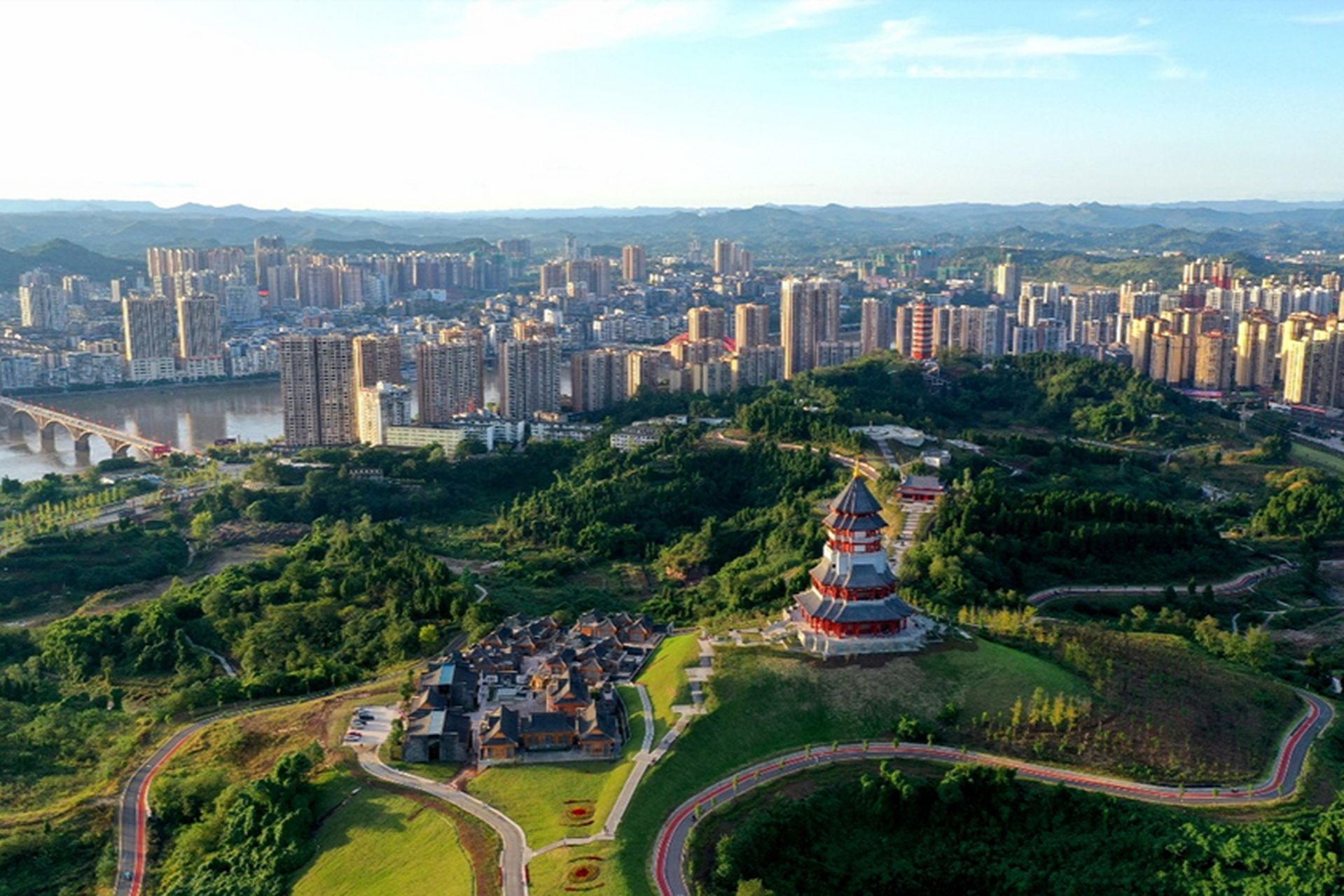 优质短图文计划#文峰山,位于四川省达州市渠县东城区中部,与老城区隔
