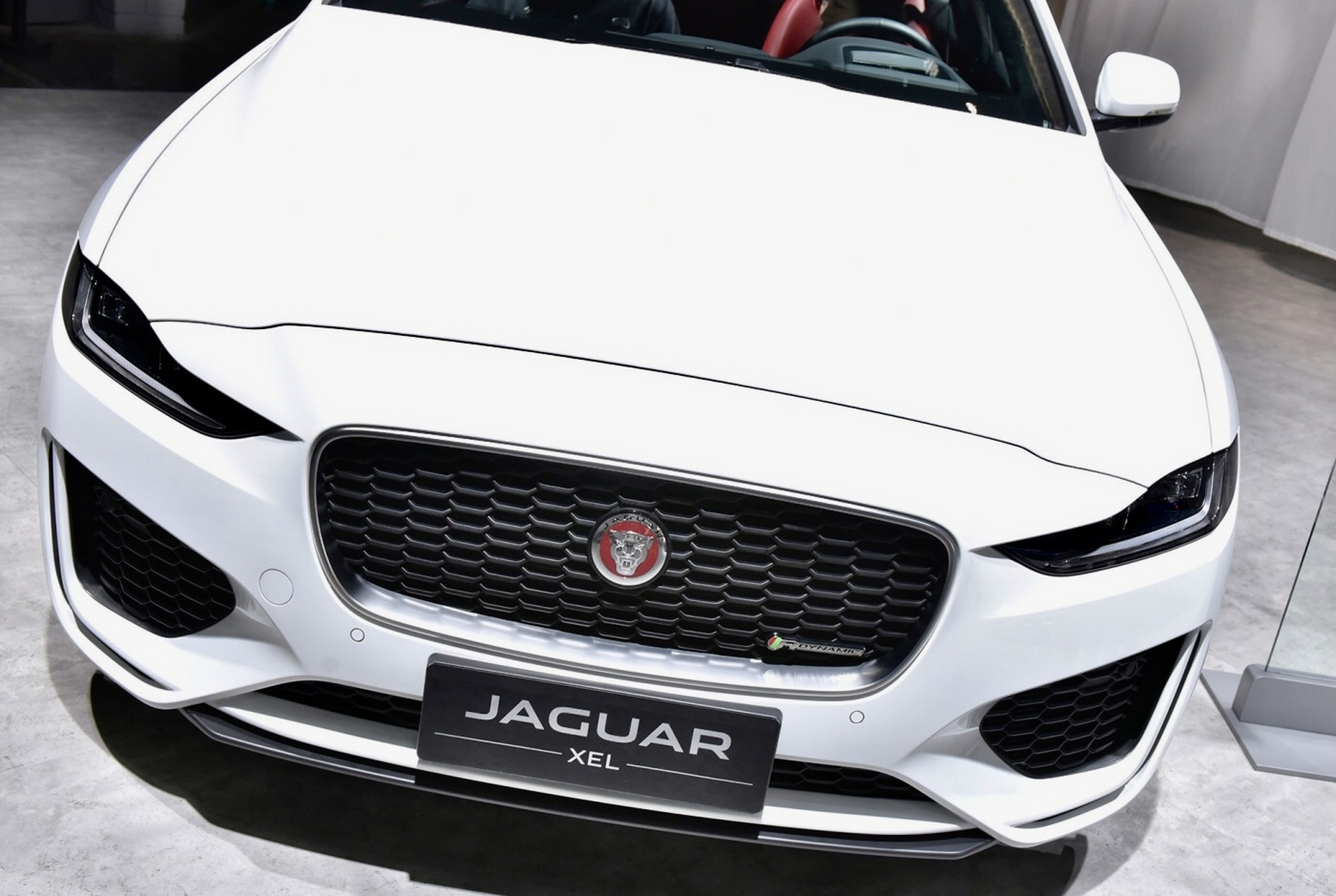 捷豹新款xel轿车,轿车界的一股清流,从车标到车身都是我的最爱