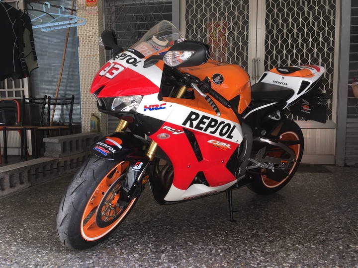 保養分享本田cbr600rr自己動手更換火花塞