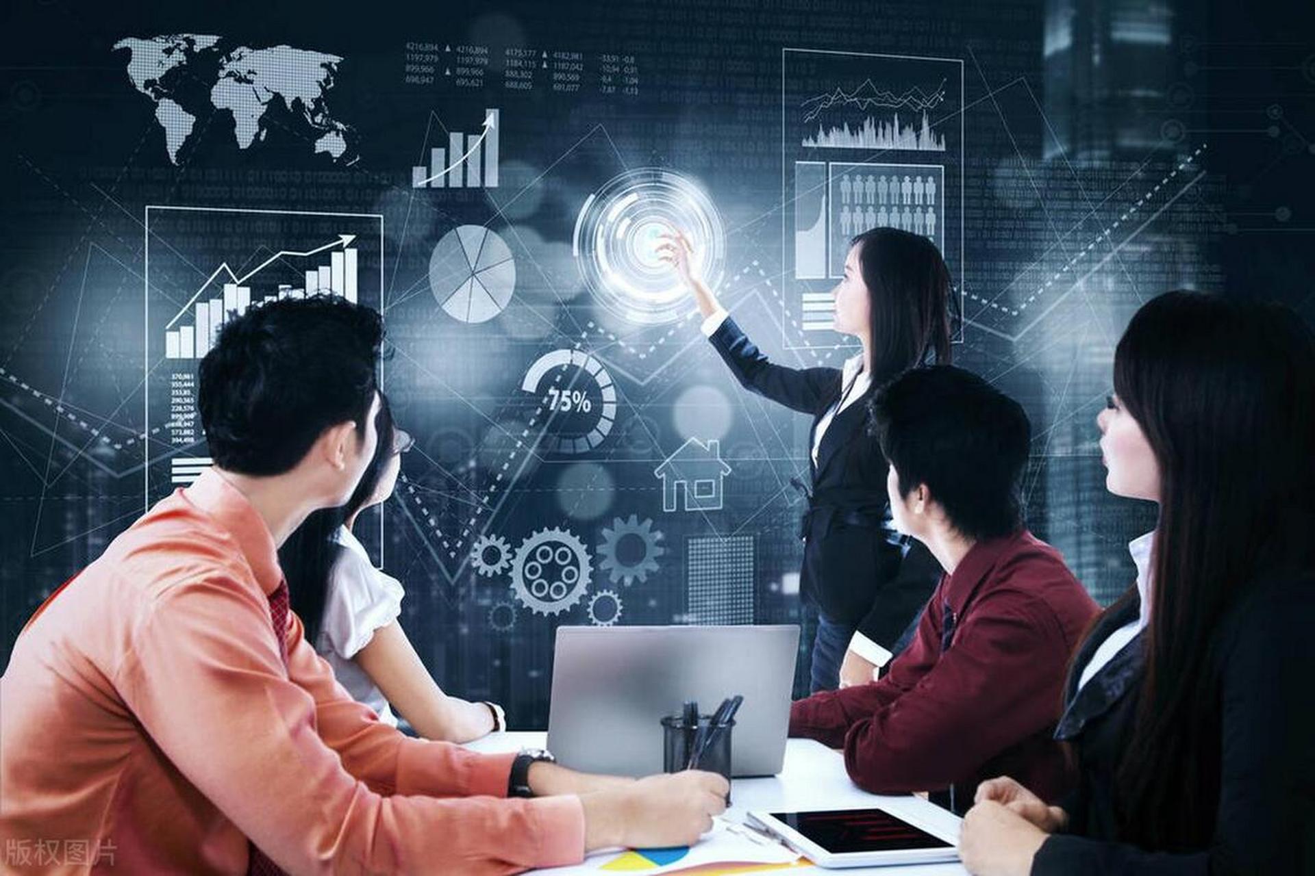 大学提供良好的学术氛围,师资力量和人际关系,而专业则影响就业前景和