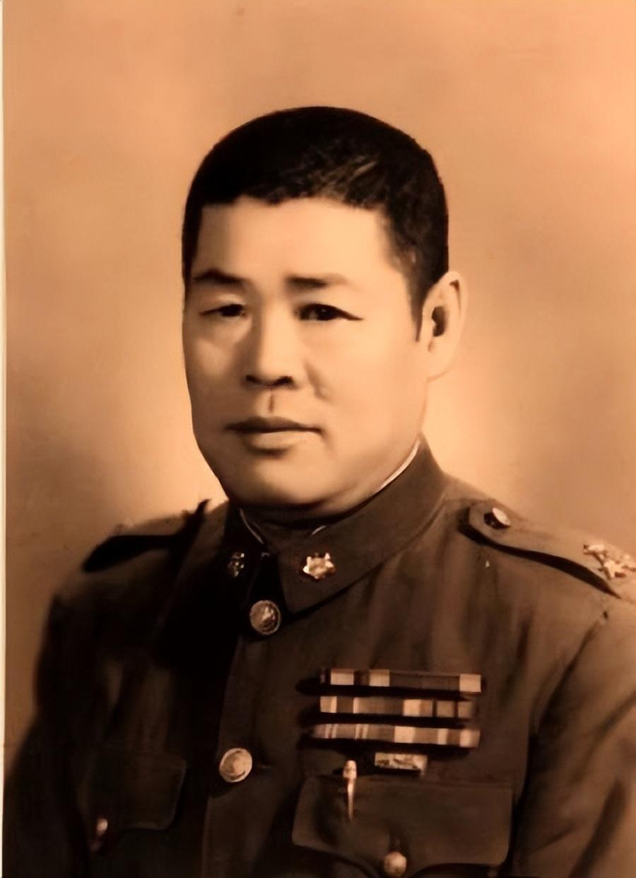 台儿庄战役为何只有李宗仁能指挥这么多杂牌军换其他人不行吗