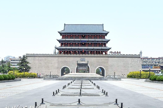 武威,位于甘肃省中部,曾是中国第三大城市和重要边陲要塞,拥有深厚的