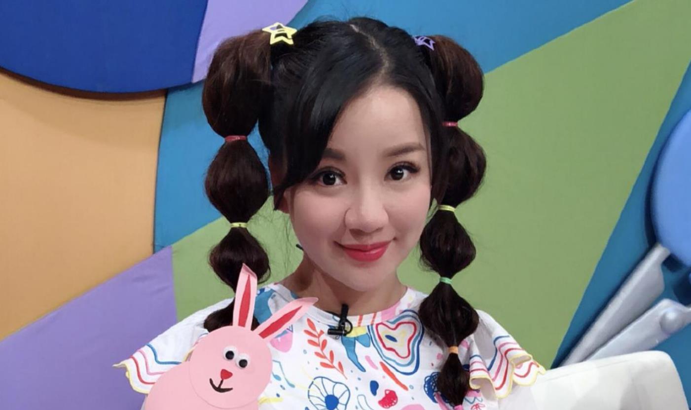 红果果陈苏:嫁给同事绿泡泡,就职央视20年生两胎幸福美满