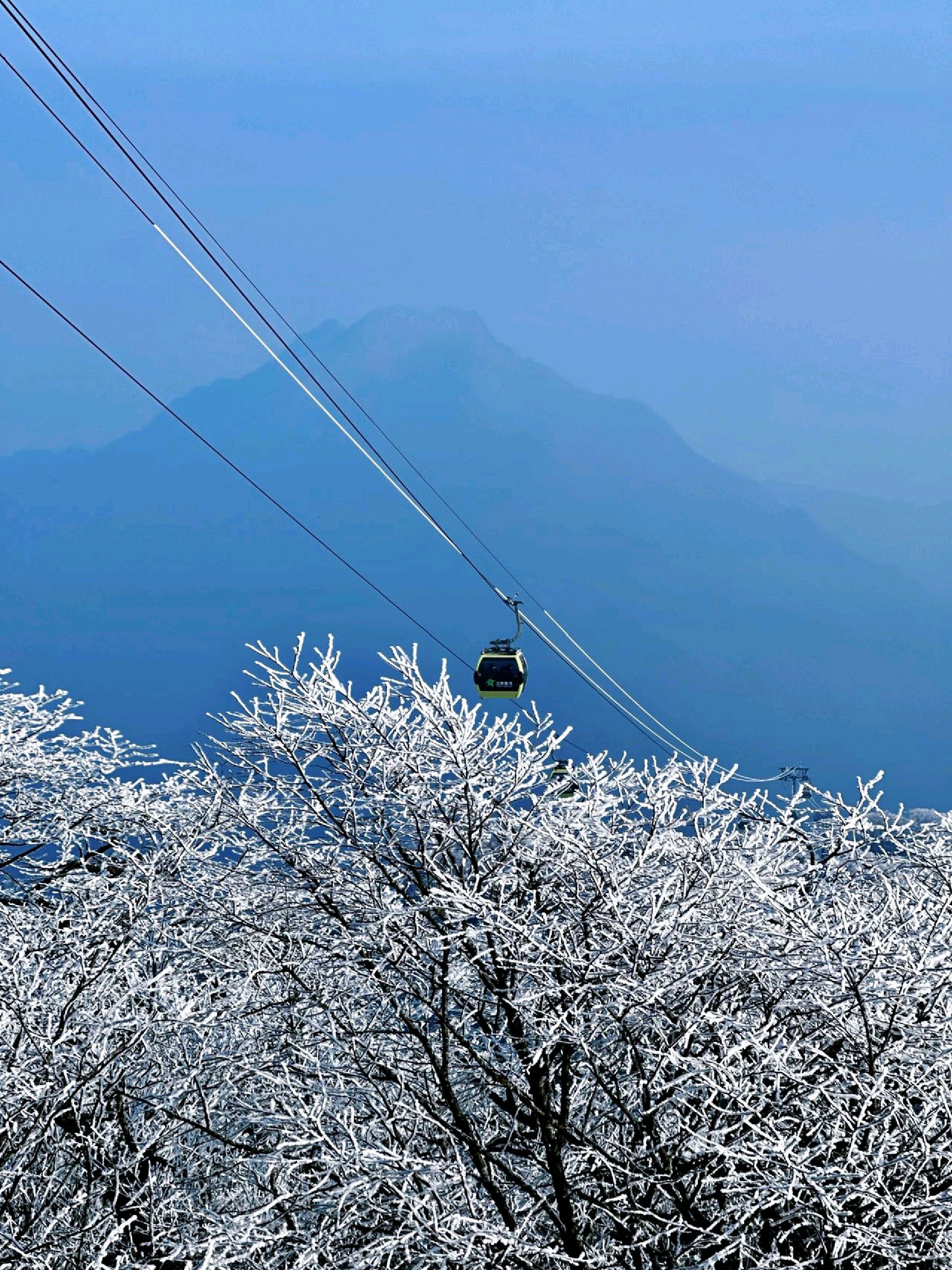 贵州梵净山冬季旅游全攻略:雪景,美食,住宿一网打尽!