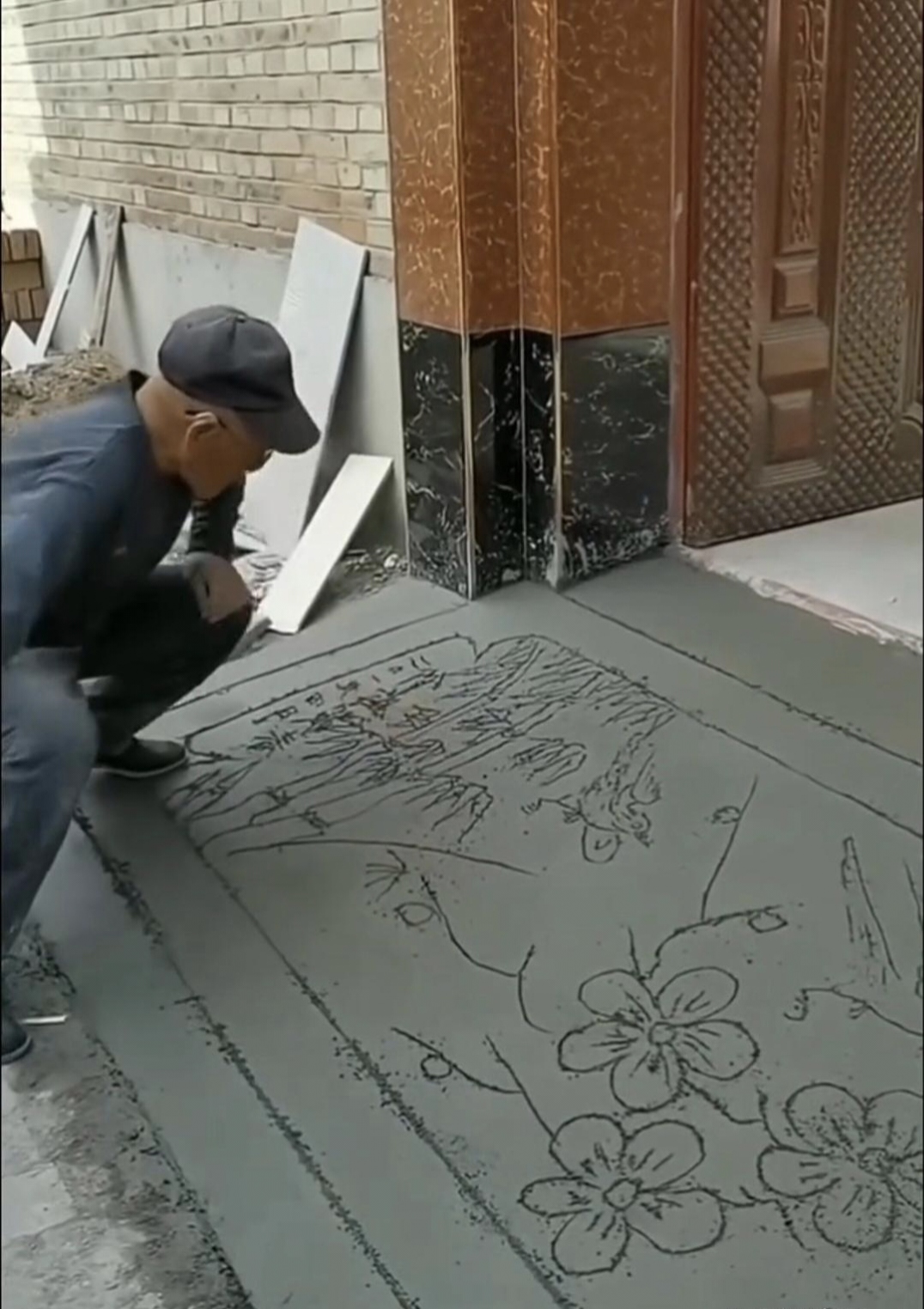 一千块一天请来的水泥师傅,还说免费帮我画一幅水泥画,大家感觉怎样?