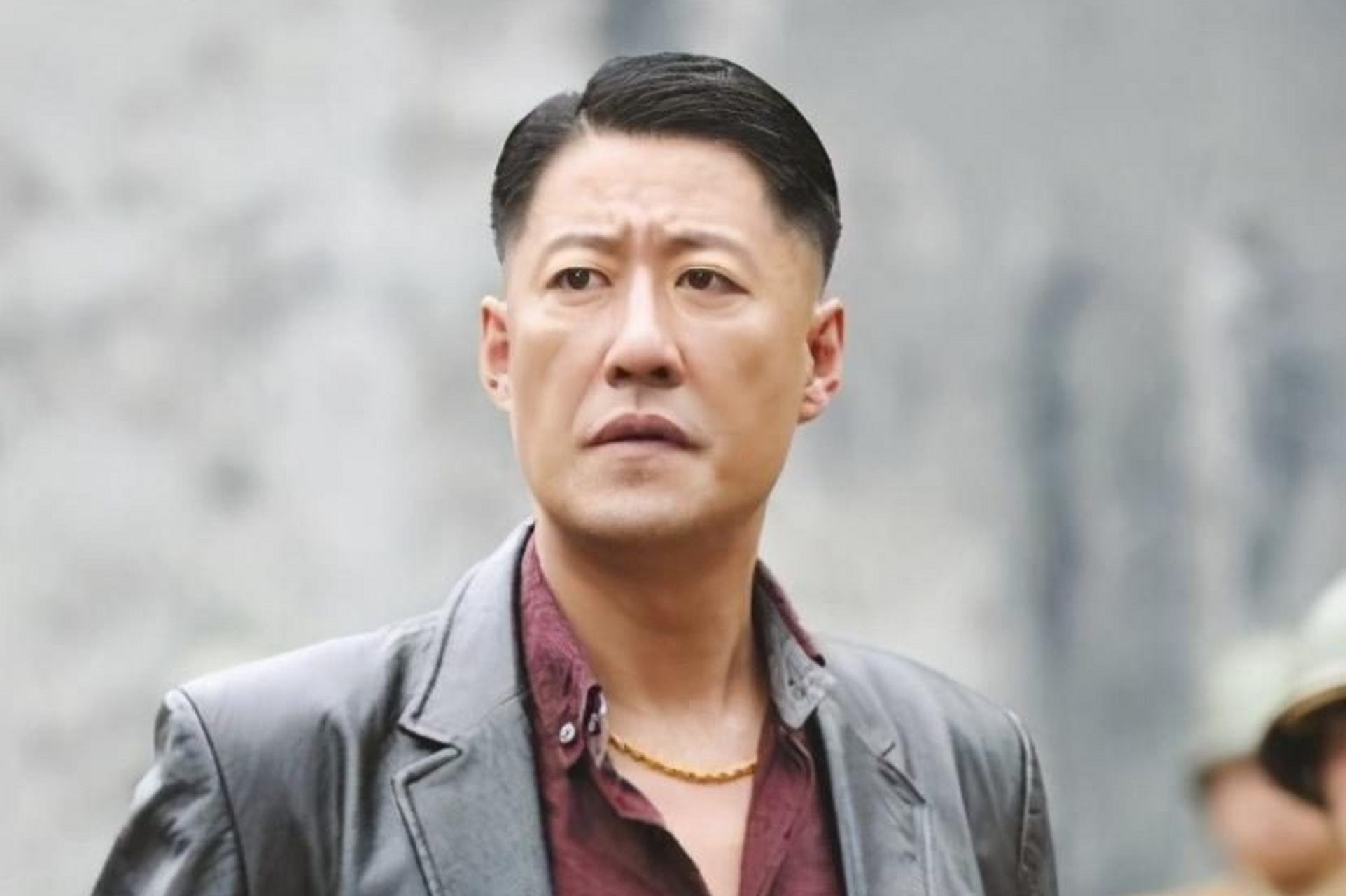 文章提醒女性要警惕家暴男,同时也强调了娱乐圈的反面教材作用