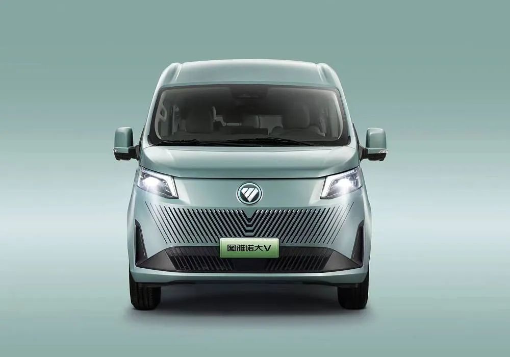 比如近期的上汽大通新途v90,吉利远程超级van,依维柯四驱越野底盘