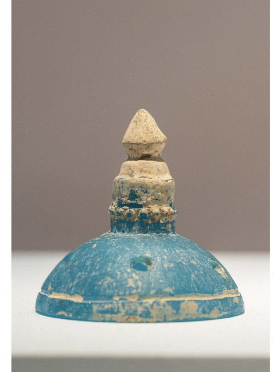 古代玻璃这么美——唐代玻璃熏炉  这款玻璃熏炉真是别具一格!