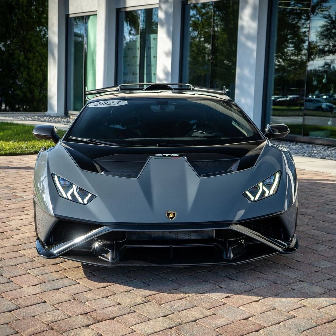 sto  兰博基尼huracan sto,这款超级跑车不仅继承了兰博基尼的卓越