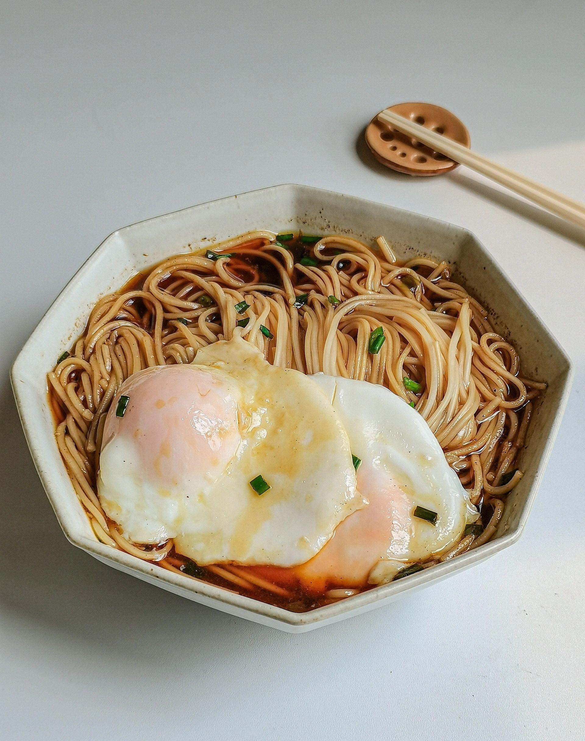 中式早餐清汤面可以吃一辈子的面 吃不腻的荷包蛋清汤面也是江南人爱