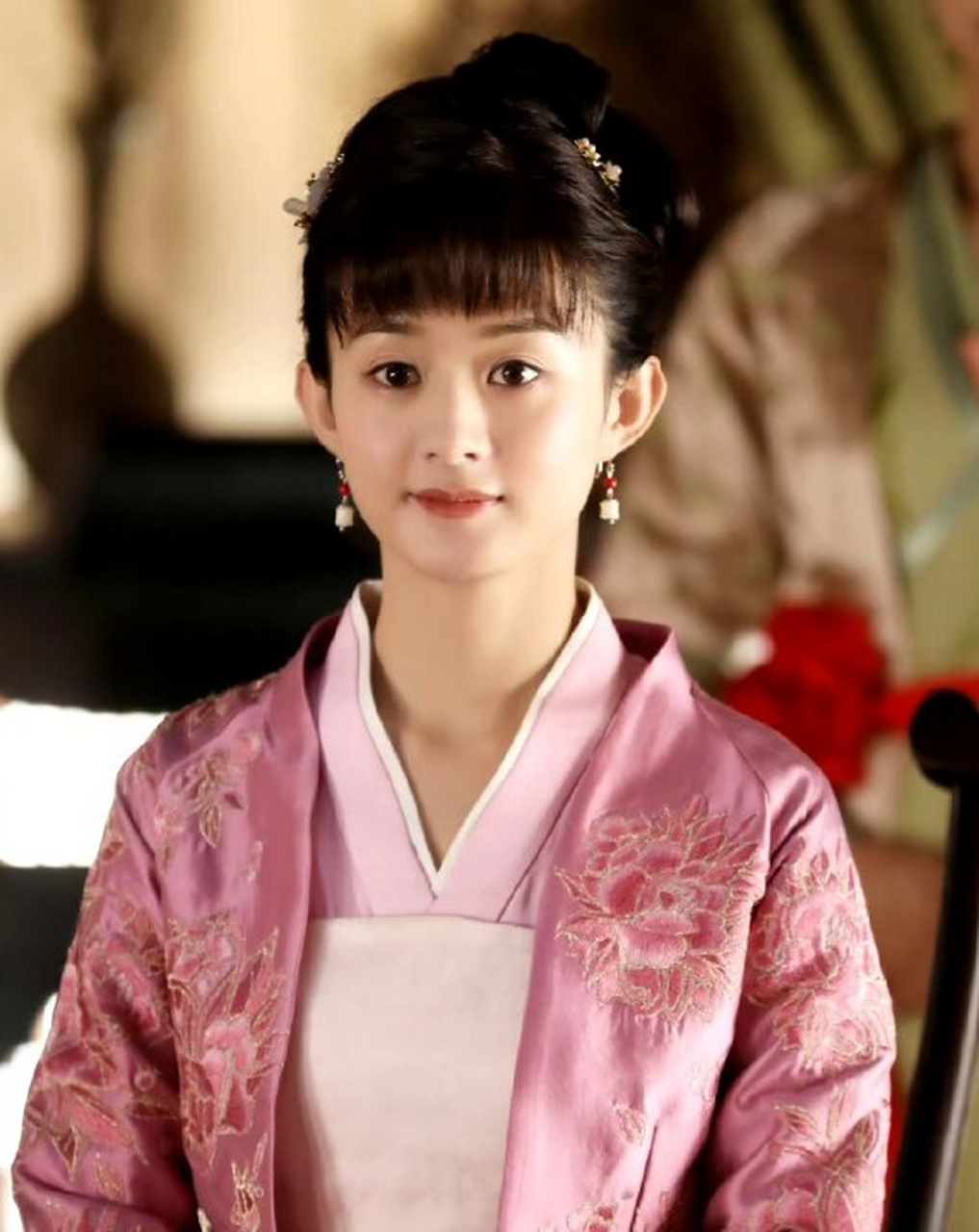 剧看生活知否知否  《知否知否》这部剧集,是赵丽颖与正午阳光团队的