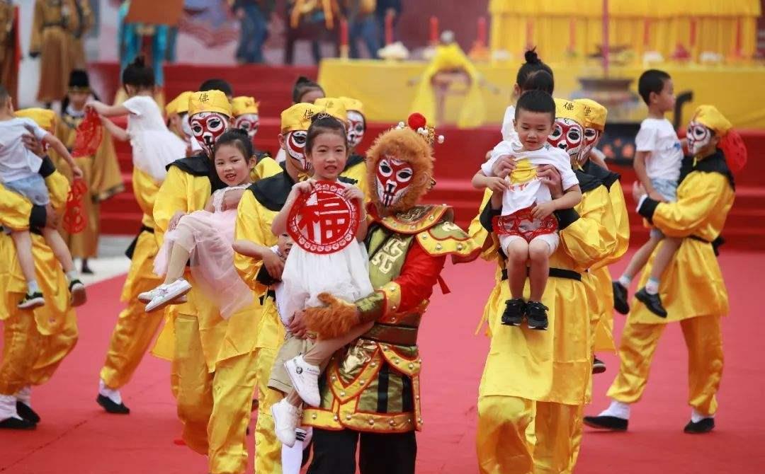 福建深山发现孙悟空墓,出土7米长铁棒,比《西游记》小说早200年