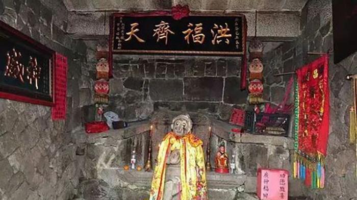 福建深山发现孙悟空墓,出土7米长铁棒,比《西游记》小说早200年