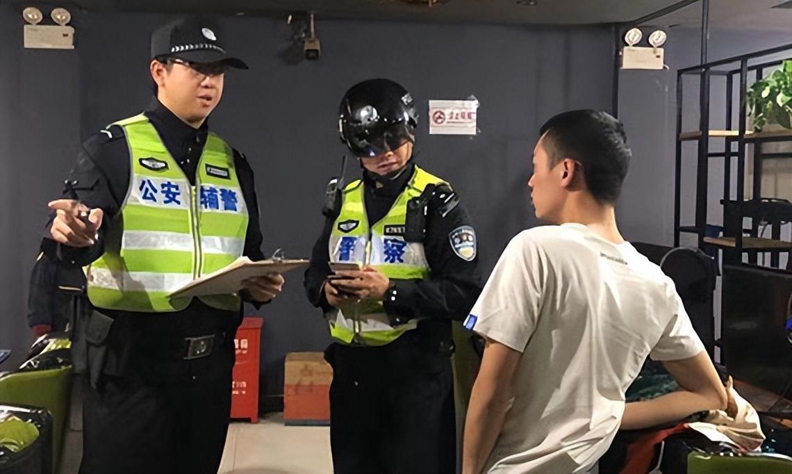 高考备战:选校择业趋理性,辅警岗位福利成新焦点