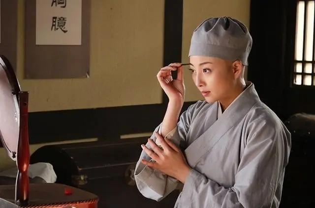 五台山"漂亮尼姑"现象揭秘:修行还是潮流