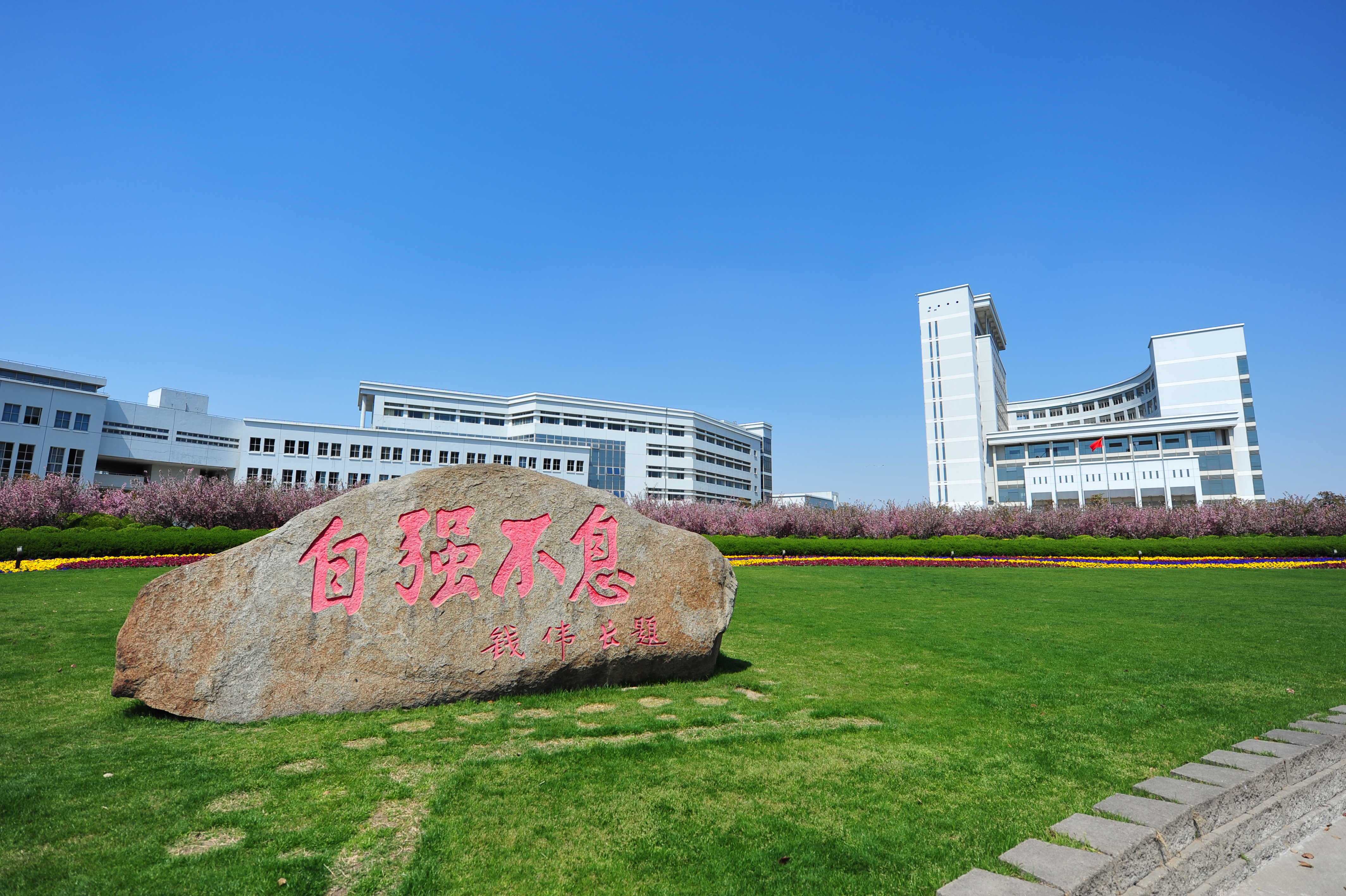 上海大学排名前8的专业,特别推荐机械工程和车辆工程,就业简单