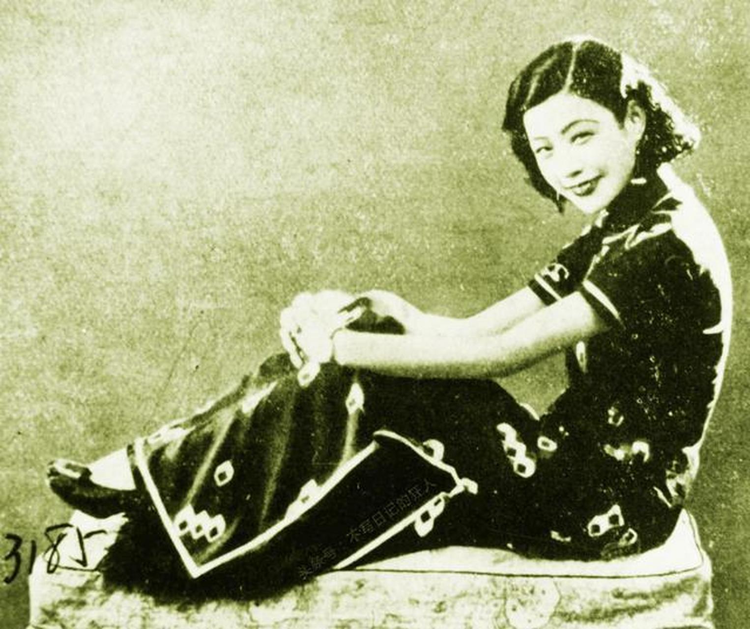 跨年创作挑战赛# "影坛大腕"阮玲玉惊艳旗袍 阮玲玉与胡蝶同为霉