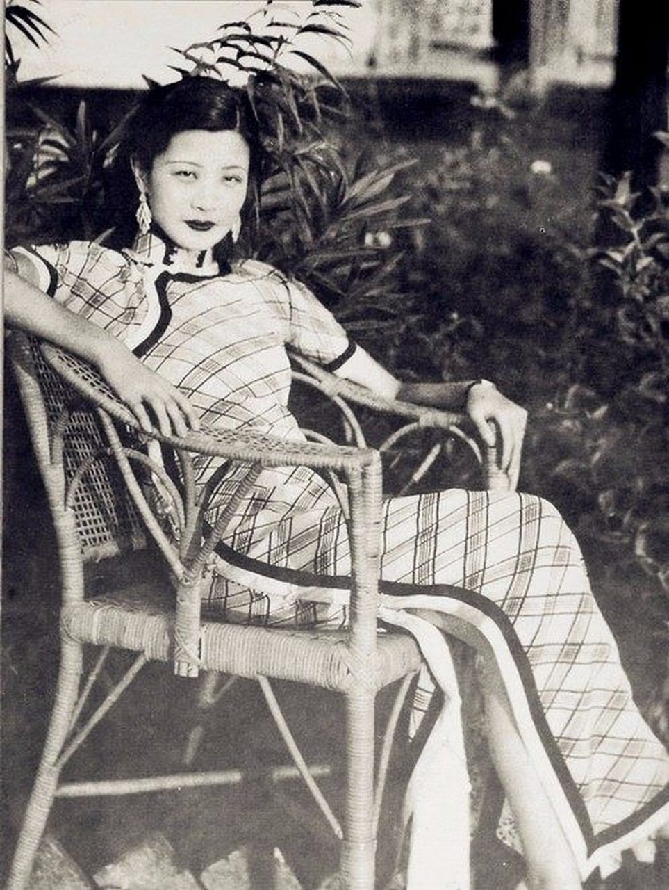 跨年创作挑战赛# "影坛大腕"阮玲玉惊艳旗袍 阮玲玉与胡蝶同为霉