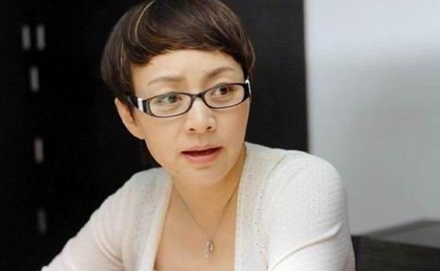 英达:收回儿子巴图的姓氏,让前妻宋丹丹颜面扫地,只怪他太无情