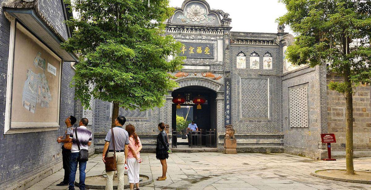 四川,这片富饶的土地,自古以来就是文人墨客的向往之地.