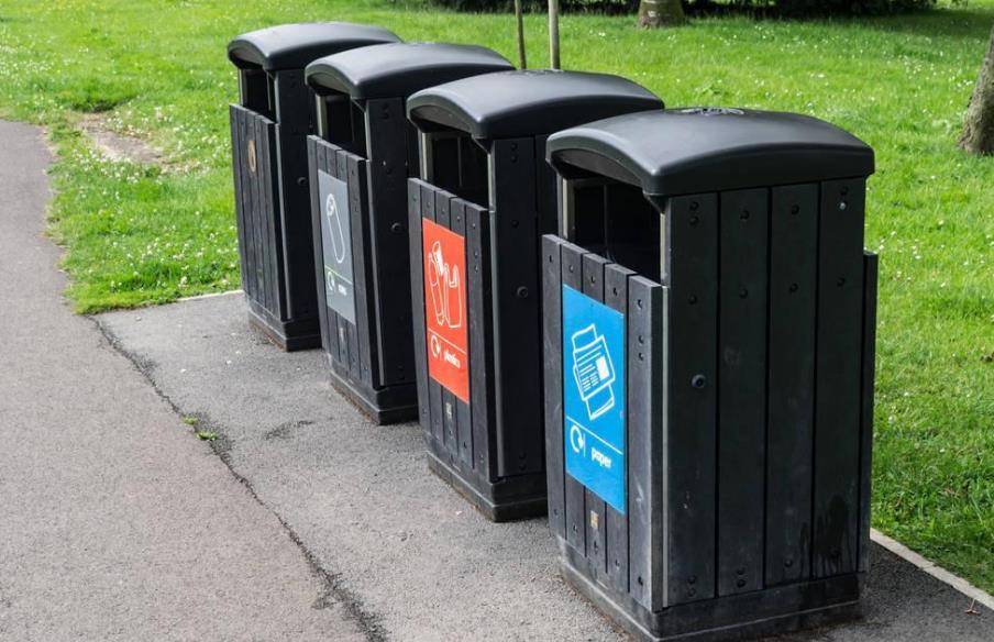 这种不文明行为可能对公共安全构成严重威胁.