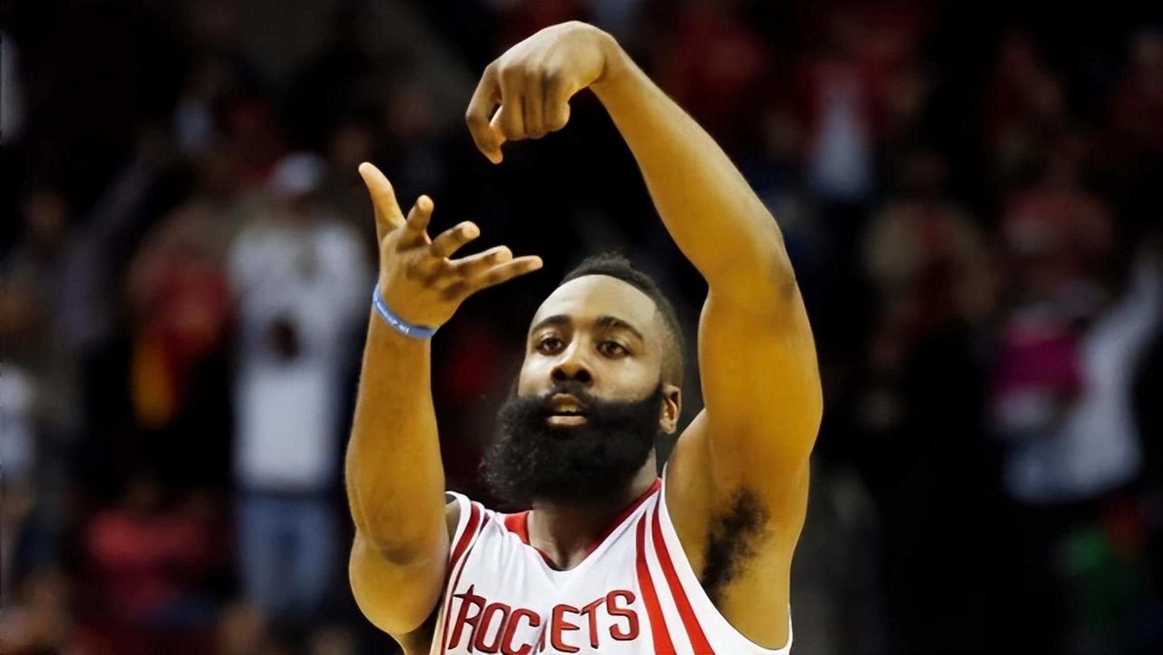 哈登近日表示,总冠军对他来说非常重要,虽然夺冠难度大,但他会一直