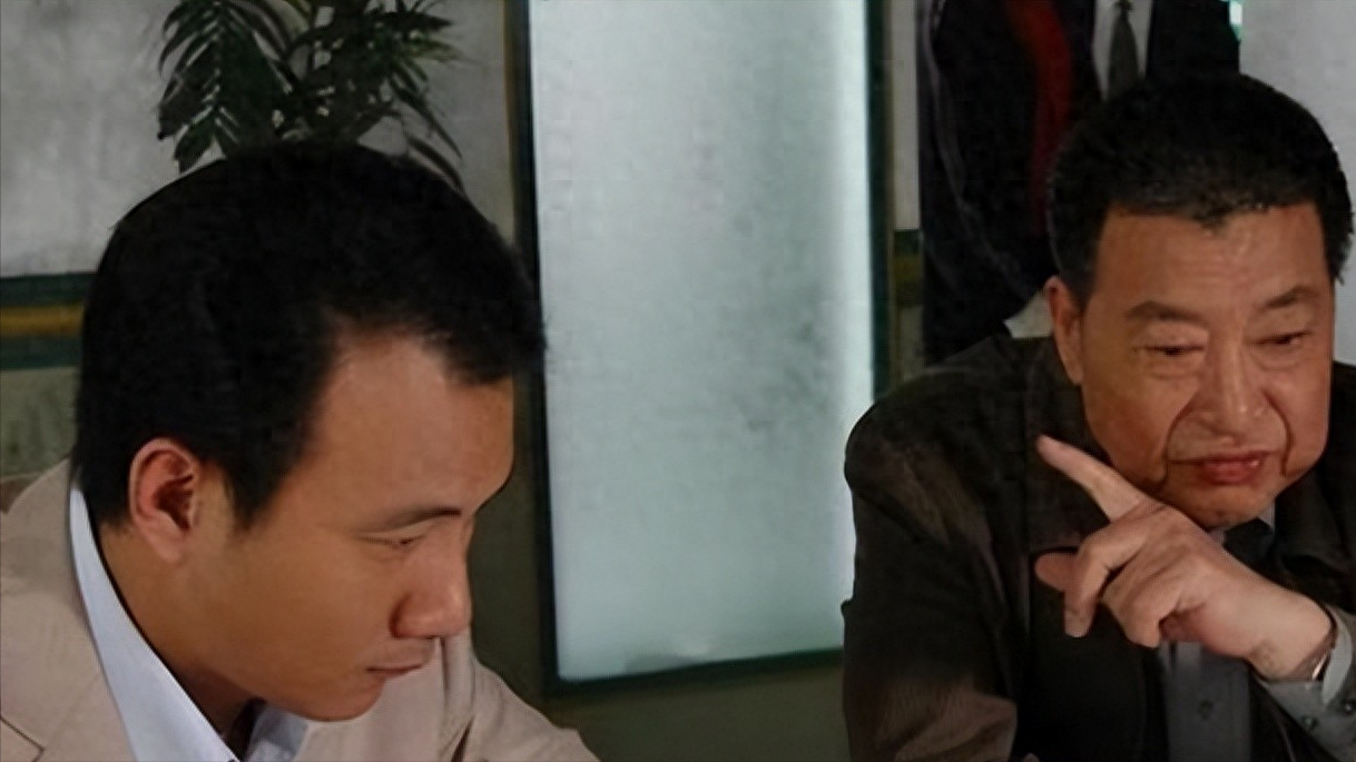 说完,王强头也不回地离开了,把我一个人留在家中.