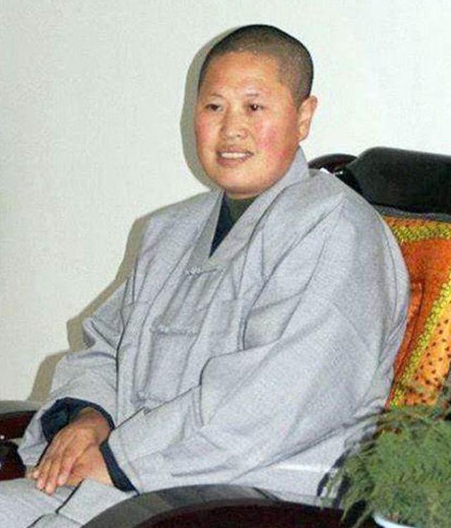 清华才女王丽红,远嫁非洲生五子,父亲气得一夜白头,如今怎样?