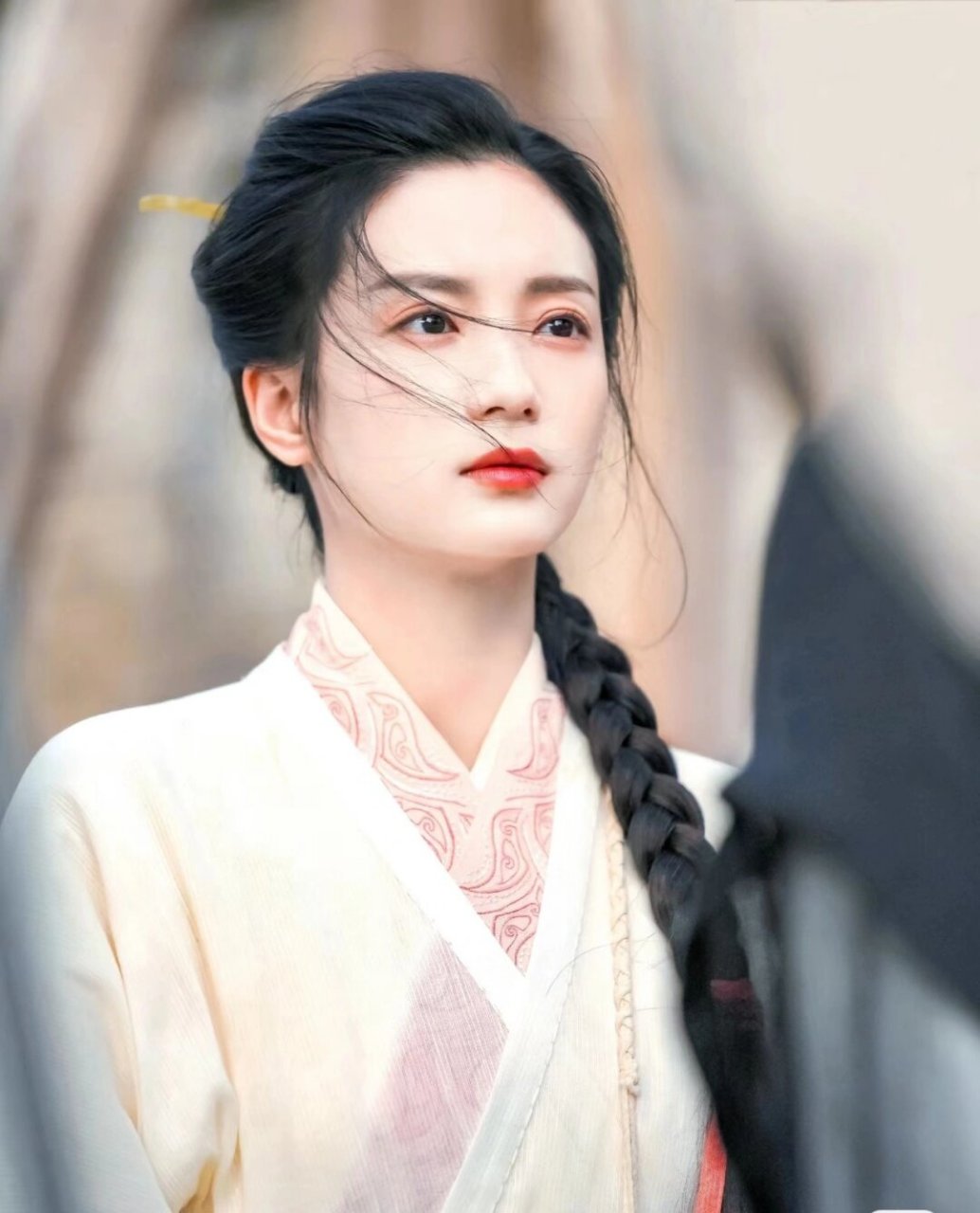 宝藏女孩张雅钦不仅颜值出众  更有着优秀的演技和迷人的个性.