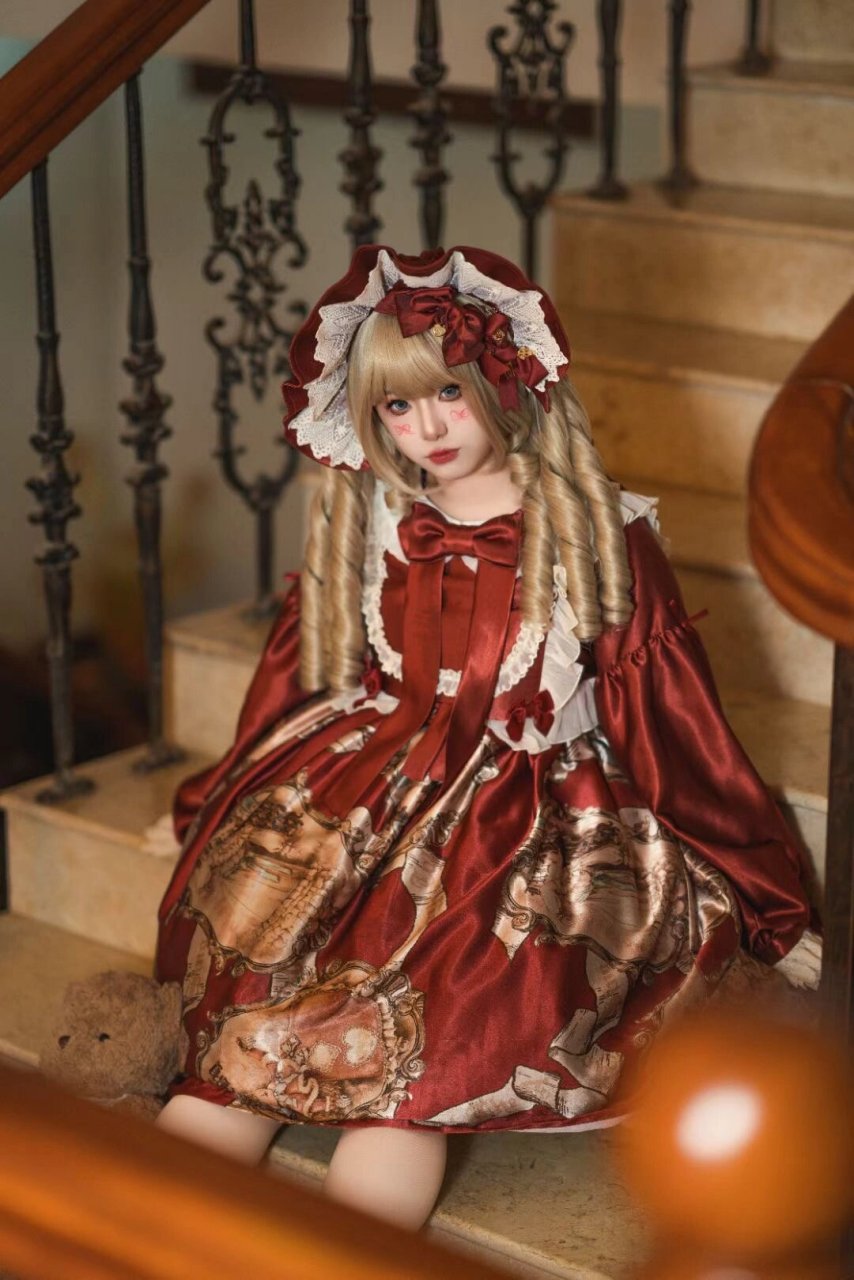 今天要给大家介绍的是一款超萌的lolita妆容,让你瞬间变身甜美可爱